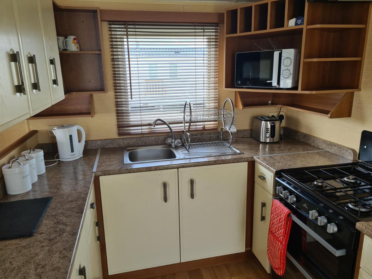 6 Berth The Wolds