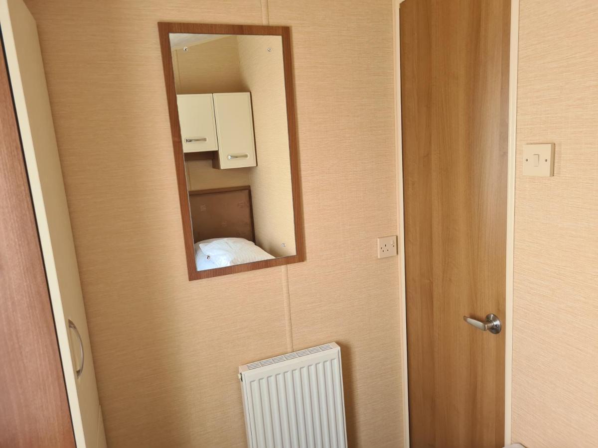 6 Berth The Wolds