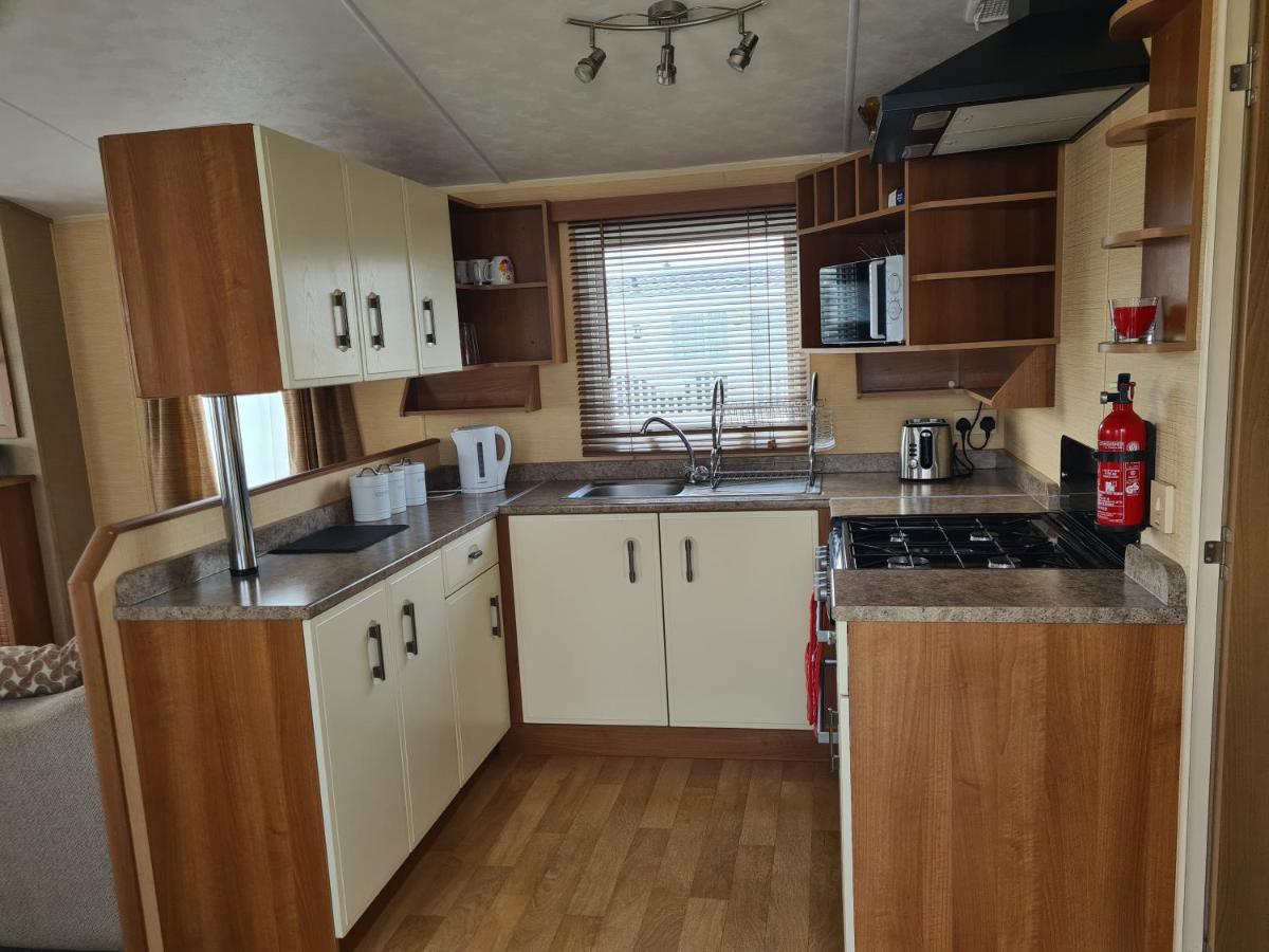 6 Berth The Wolds Apartment *